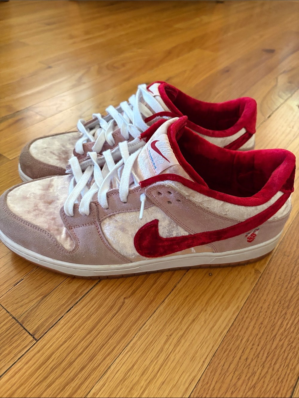 StrangeLove x Nike Dunk Low SB 'Valentine's Day'  size 13